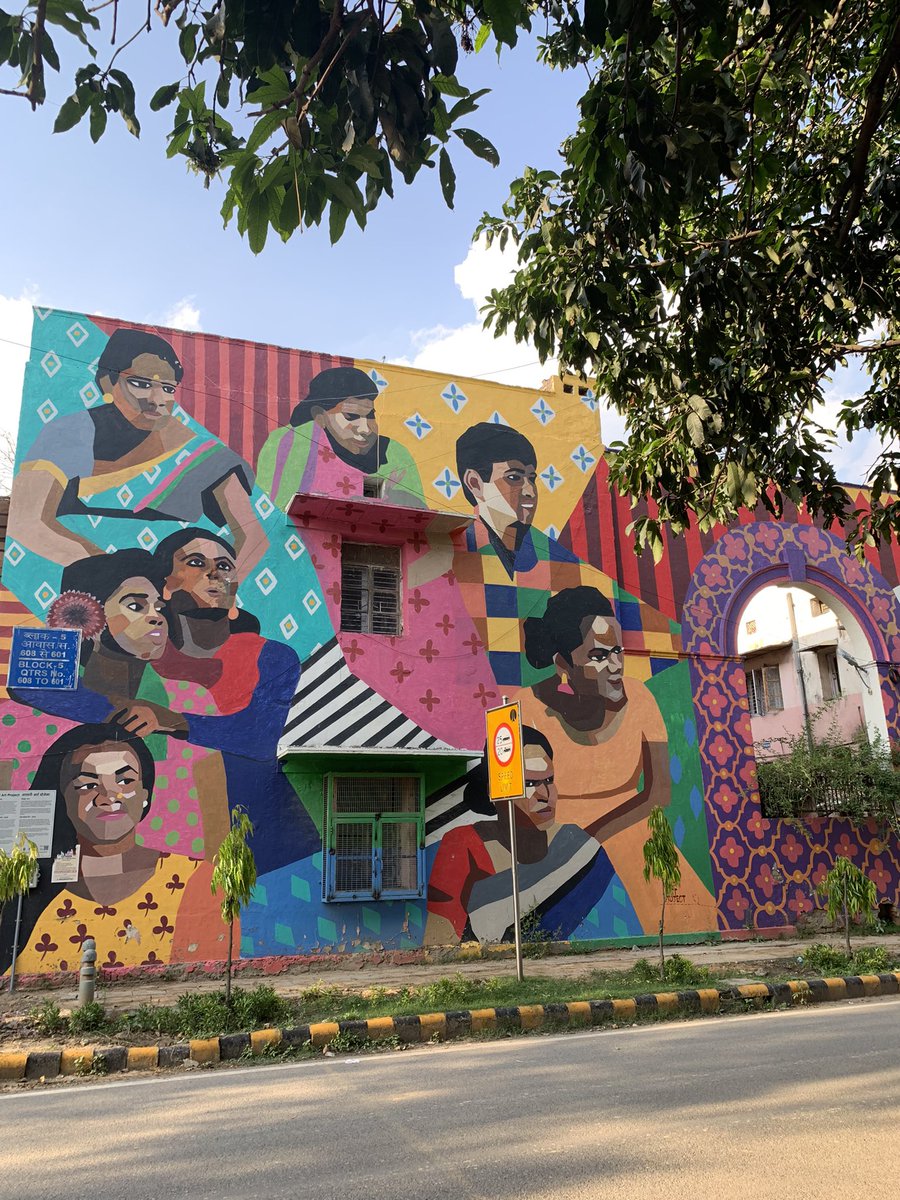 MythiliMishra's tweet photo. This transgender visibility mural in Delhi is everything (yes, it was made by trans artists) https://t.co/xZKCXs5uNv