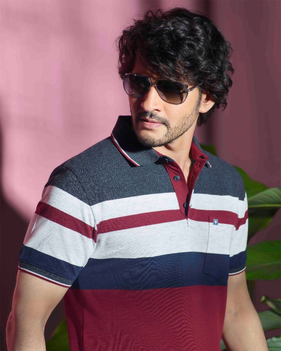 VCinemaLive's tweet photo. Woaww, look at the Sexiest Man Alive! ๐คฉ People are going crazy over the latest stills of #MaheshBabu for a leading Indian lifetsyle brand #OTTO. Is the #Superstar really 47? ๐ค
Credits: OTTO
#SSMBforOTTO #SSMB28 #SSMB29 #VCinema #VCinemaGallery https://t.co/dk7o8L6Scp