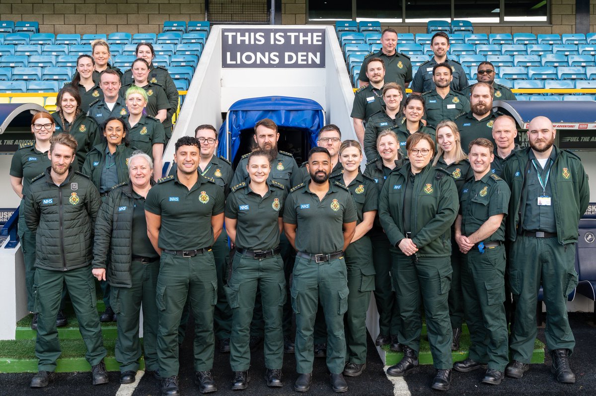 Ldn_Ambulance's tweet photo. Introducing our newest #TeamLAS Clinical Team Managers, who received their certificates at @MillwallFC's stadium 👏

CTMs have at least +4 years of frontline experience, and their role includes leading and managing clinicians and providing clinical expertise on-scene. https://t.co/7iTGzsXnSG