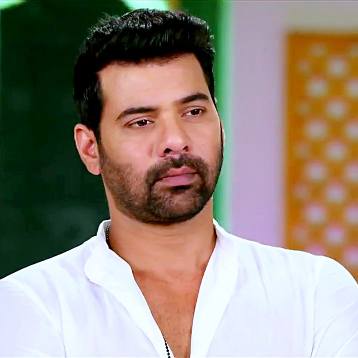 Andrasabe's tweet photo. #ep316 #RadhaMohan #ShabirAhluwalia #MohanTrivedi https://t.co/sbglN4yCz2
