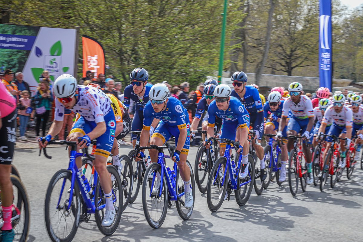 Quel collectif aujourd’hui sur la deuxième étape du <a href="/paysdelaloire/">Pays de la Loire</a> Tour😍

🥉 <a href="/pierrebarbier60/">Pierre Barbier</a> 
🏆 7e @rasmussojberg 
🏆 16e <a href="/MahoudoNolann/">Nolann Mahoudo</a> 
🚴🏼‍♂️<a href="/Emmanuel__Morin/">Emmanuel Morin</a> en échappée