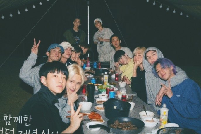 shuasmedia's tweet photo. i love this family so much 🥹 https://t.co/YQhcFSHFFH