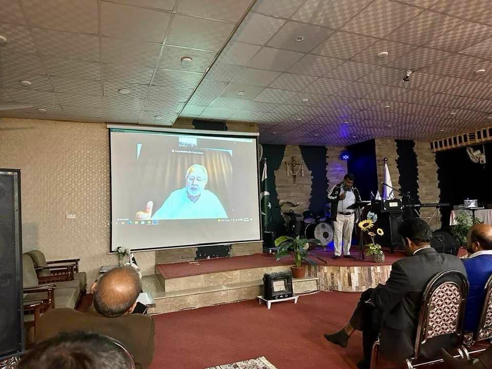 markdrakeint's tweet photo. Another great conference in Quetta City, Pakistan! Mark logs on from St. Louis around 11 pm to teach virtually and Kashif teaches in person. This is in the “least reached” part of Pakistan. https://t.co/ZRw1mWxG1U