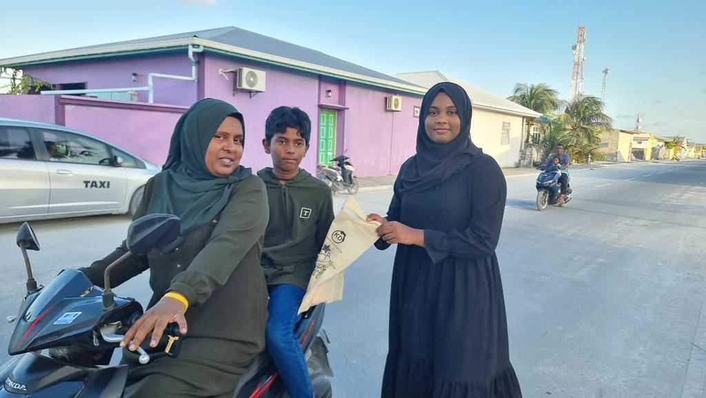 middlesc_dhidho's tweet photo. Distribution of Roadha Hadhiya
#Middlesportsclub https://t.co/RBDTFa1KyD