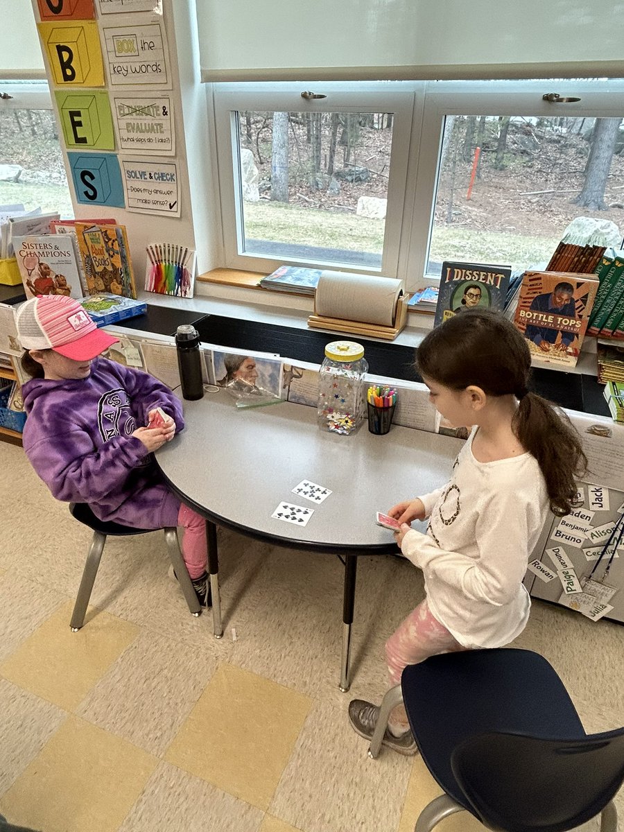 ScennaRebecca's tweet photo. Playing!! Global Play Day!! @MrsWyland_HHS @CPerrySTEM @LPS_Fennessy @superkvogel https://t.co/6hboFmFCPl
