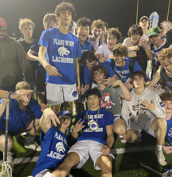 🎓🥍 Amazing senior night for #PlanoWestLacrosse! Shoutout to Alpha Wolfe Dillion Kim with 4 goals in the 9-8 sudden-death win over FW Country Day. Let's keep up the momentum! Go Wolves! 🐺💙 #SeniorNightSuccess #GoWolves
