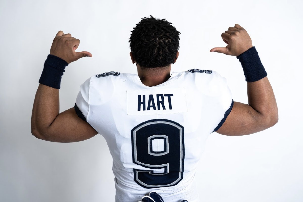 jaycooled's tweet photo. Had a great time at the University of Connecticut! Thank you @CoachJimMoraFB and @Antonio_Wilc for the Great conversations and knowledge! 🤍#InTheCut #CutDifferent #Brotherhood https://t.co/xbHCMWMEQg