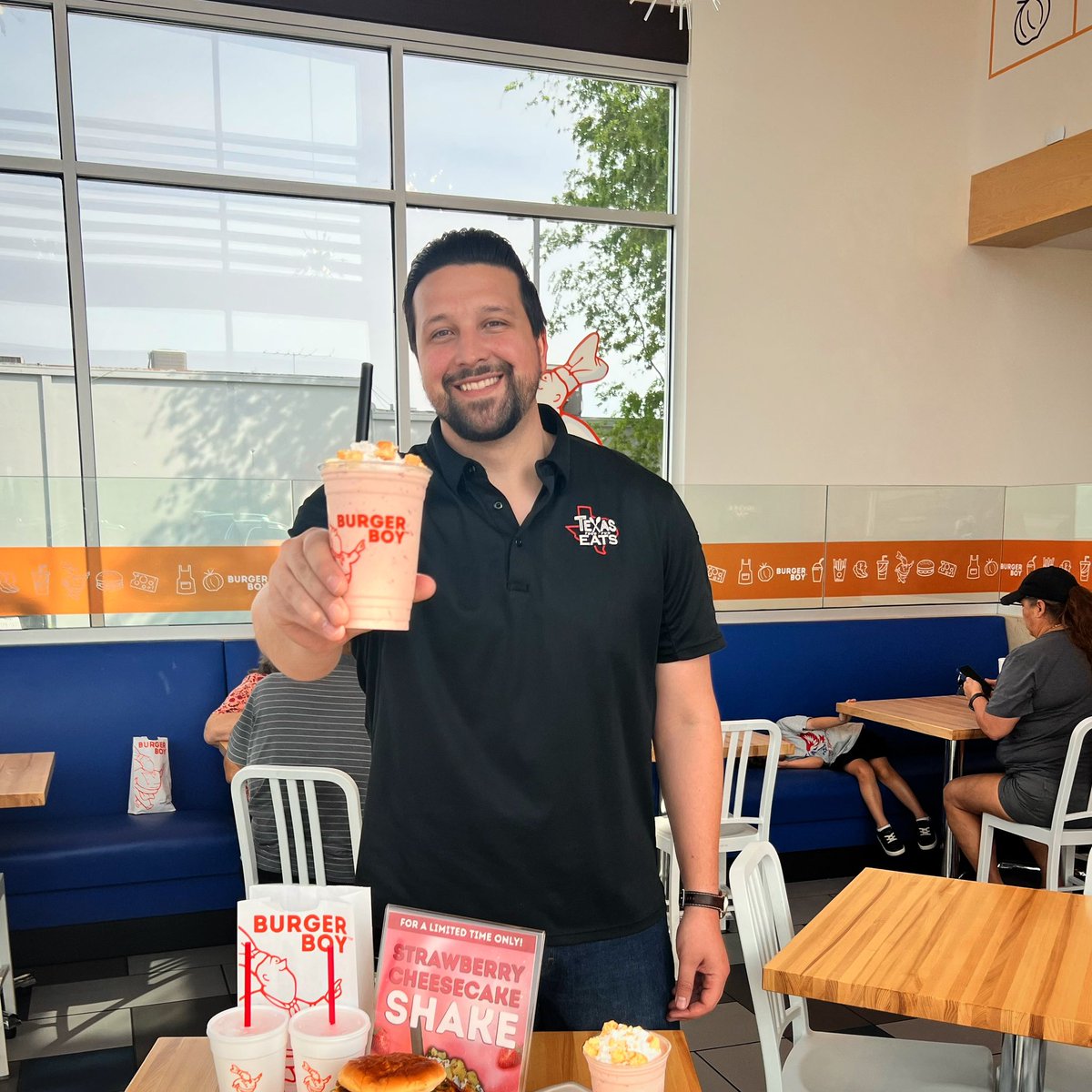 Have you tried our Strawberry Cheesecake Shake yet? Thank you @eldereats for stopping by and digging into our delicious shake! 🍓🍰

Stay tuned tomorrow at 11 AM for the new Texas Eats episode alongside some HUGE news that will be announced tomorrow! 👀