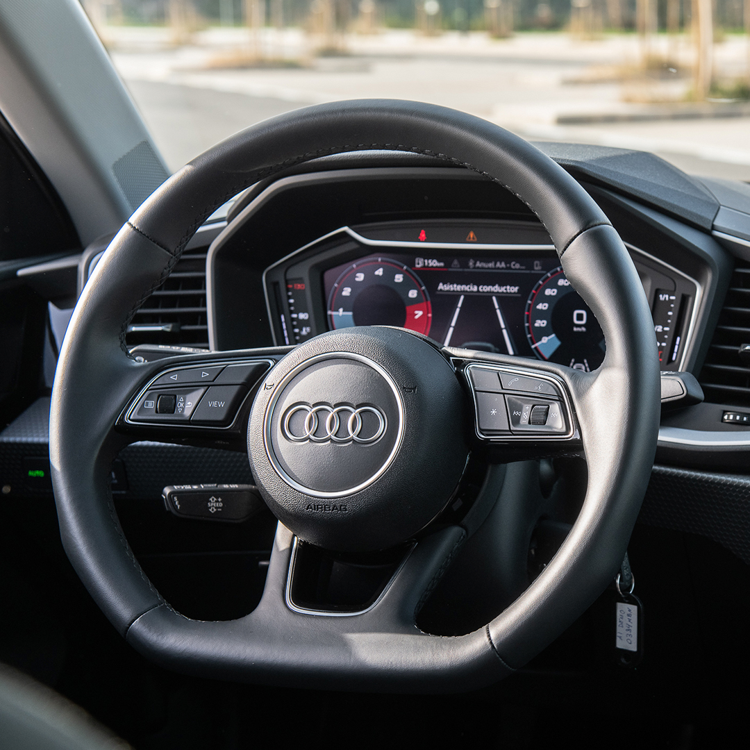 Audi_LW's tweet photo. Parece que este Audi A1 está posando para ti.📸 ¿Te lo llevas?😏

#Audi #A1 https://t.co/y6m4YN1msm