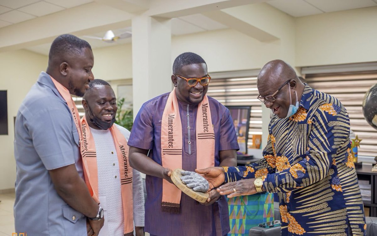 1rebornmemories's tweet photo. Trust us for your best bespoke . We are always ready 💪🏼 .Perfect finishing !!💪🏼The wow moment printed on their faces tells it all . Mr Obeng had to cross check the details on his hand 🤚.. 🤗
#handcasting #giftideas2023 #bespoke #giftideas #gift #giftforhim #keepsake #bespoke https://t.co/L3rP54DxLf
