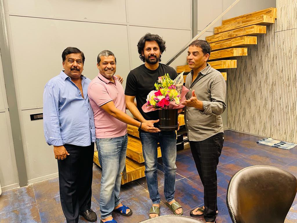iDreamMedia's tweet photo. First Movie In The Combination Of @actor_nithiin And Ace Producer #DilRaju , #Dil Completes 20 years !

#Nithiin #Neha #PrakashRaj #RPPatnaik #vvvinayak  #iDreamMedia

Subscribe To https://t.co/dOHgmdmPvx https://t.co/wmdjd0BaXR