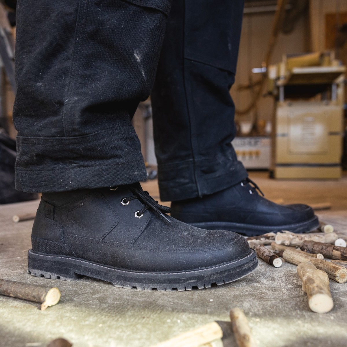 Dunham Shoes tweet media