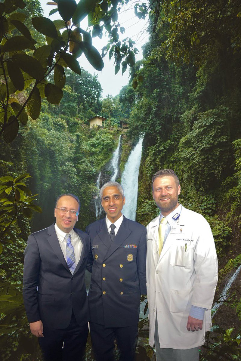 Wonderful visit by <a href="/Surgeon_General/">U.S. Surgeon General</a> together with <a href="/InnovateGeriCCF/">Ardeshir Hashmi MD FACP</a> 

It’s high time we highlight the harms of social isolation leading to negative mental and physical health outcomes for older adults!  #culturechange <a href="/reginabenjamin/">Regina Benjamin, MD</a> <a href="/AdamKichlerDO/">Adam Kichler, DO MEd</a>