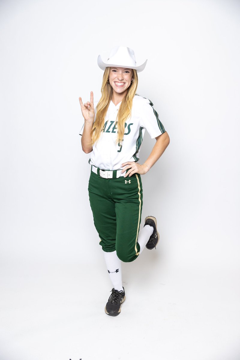 UAB_SB's tweet photo. Wishing a 𝐇𝐀𝐏𝐏𝐘 𝐁𝐈𝐑𝐓𝐇𝐃𝐀𝐘 to our No. 5️⃣ on April 5️⃣‼️

Enjoy your cake day, Reese!

#WinAsOne https://t.co/7gwxGfirsa