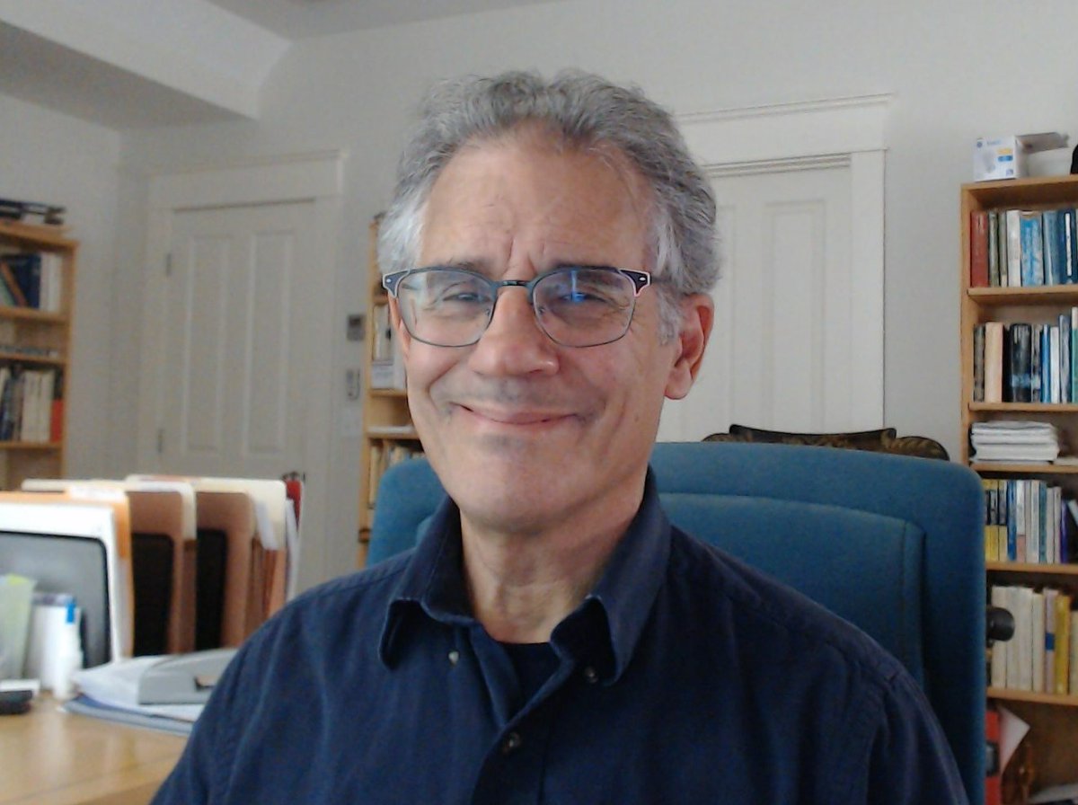 saflumn's tweet photo. Join us on Tuesday, April 11th at 3pm for the Alvin Anderson Award Ceremony with Distinguished Lecture by Dr. Kenneth Belitz! We will celebrate 2023 Anderson Fellowship recipient @shantidune, followed by Belitz's lecture on hydrogeology.

For more: https://t.co/qwxdmkDyPA https://t.co/Vv2jShbAsD
