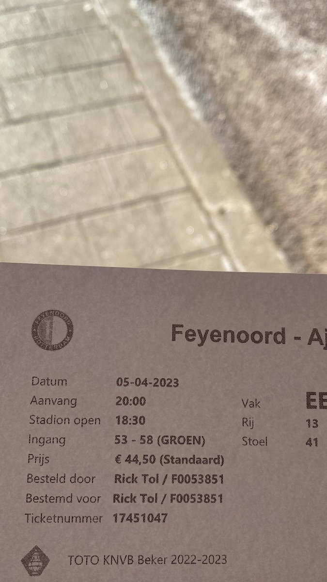 Kaartje gevonden tunnel stadion park 
Rick tol 
<a href="/FRFC1908/">FRFC1908</a> <a href="/FeyenoordTM/">Feyenoord Transfermarkt</a>