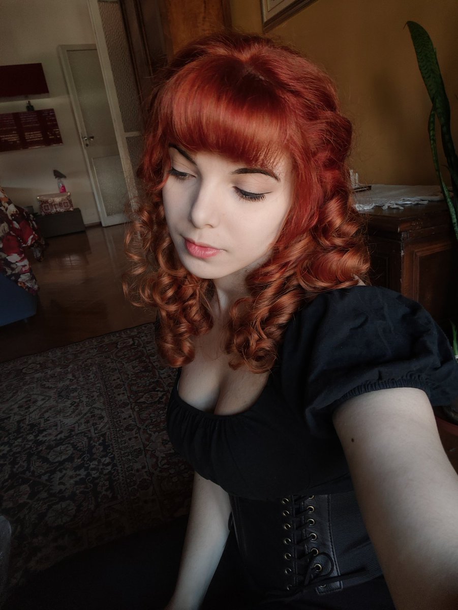 hwaaki_'s tweet photo. I dyed my hair again!
I feel cute ❤️ https://t.co/geqYgTfnyu
