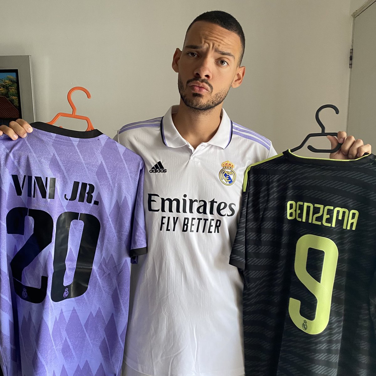 SORTEO (No soy del Madrid)
- Estamos sorteando una camiseta ACTUAL o RETRO con mis amigos de <a href="/futboljersey7/">FutbolJersey77</a>
Para participar solo deben:
-Seguir a @Futboljersey7 y a esta cuenta
-Hacer RT a este tweet

En una semana finaliza el sorteo 🎁👀