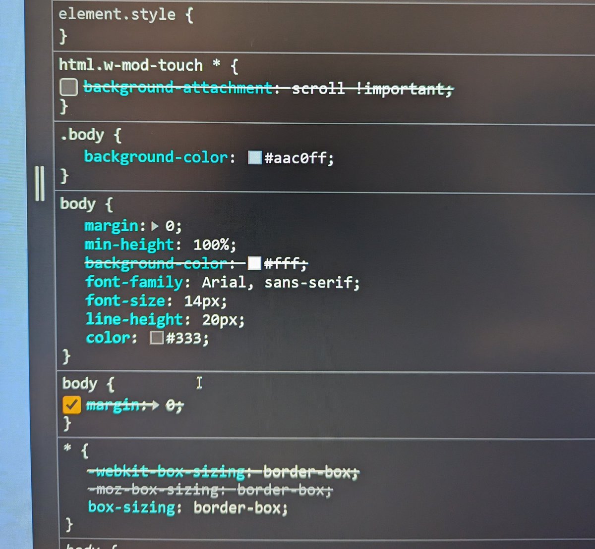 HunterNiikki's tweet image. Okay #swifttok I need your help. I thought the colour of the picture from @niceboy_ed was right the 174 .. but on his site. The colour code is different. 

@taylornation13 @taylorswift13 @__ToriLee #TaylorSwift #swifftok #swifties