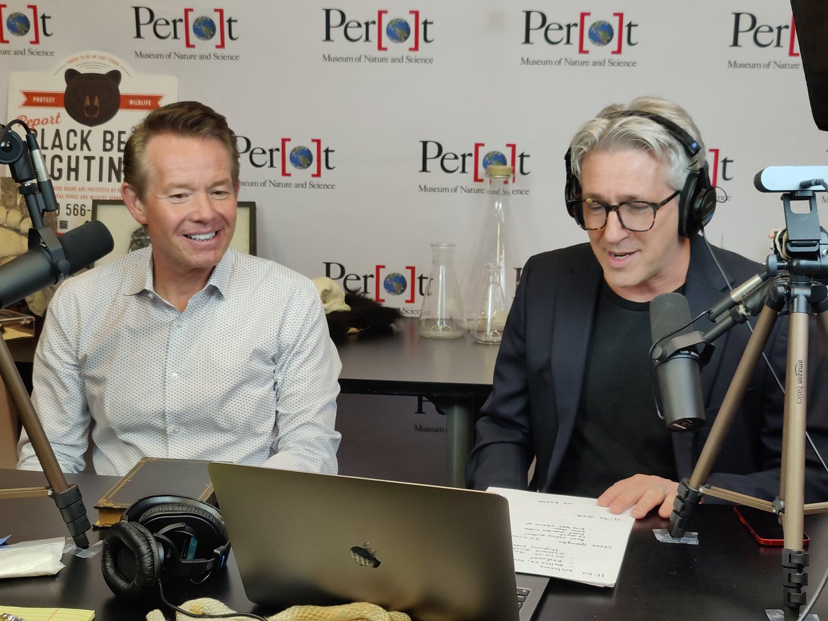 ThePocketLab's tweet photo. We are LIVE with #ScIC11! We're kicking off the day with @SteveSpangler live in studio at the @PerotMuseum. There's still time to join us for a full day of the most fun #scied PD you'll ever do. #seeyouinthechat https://t.co/SB2DKLz4N8