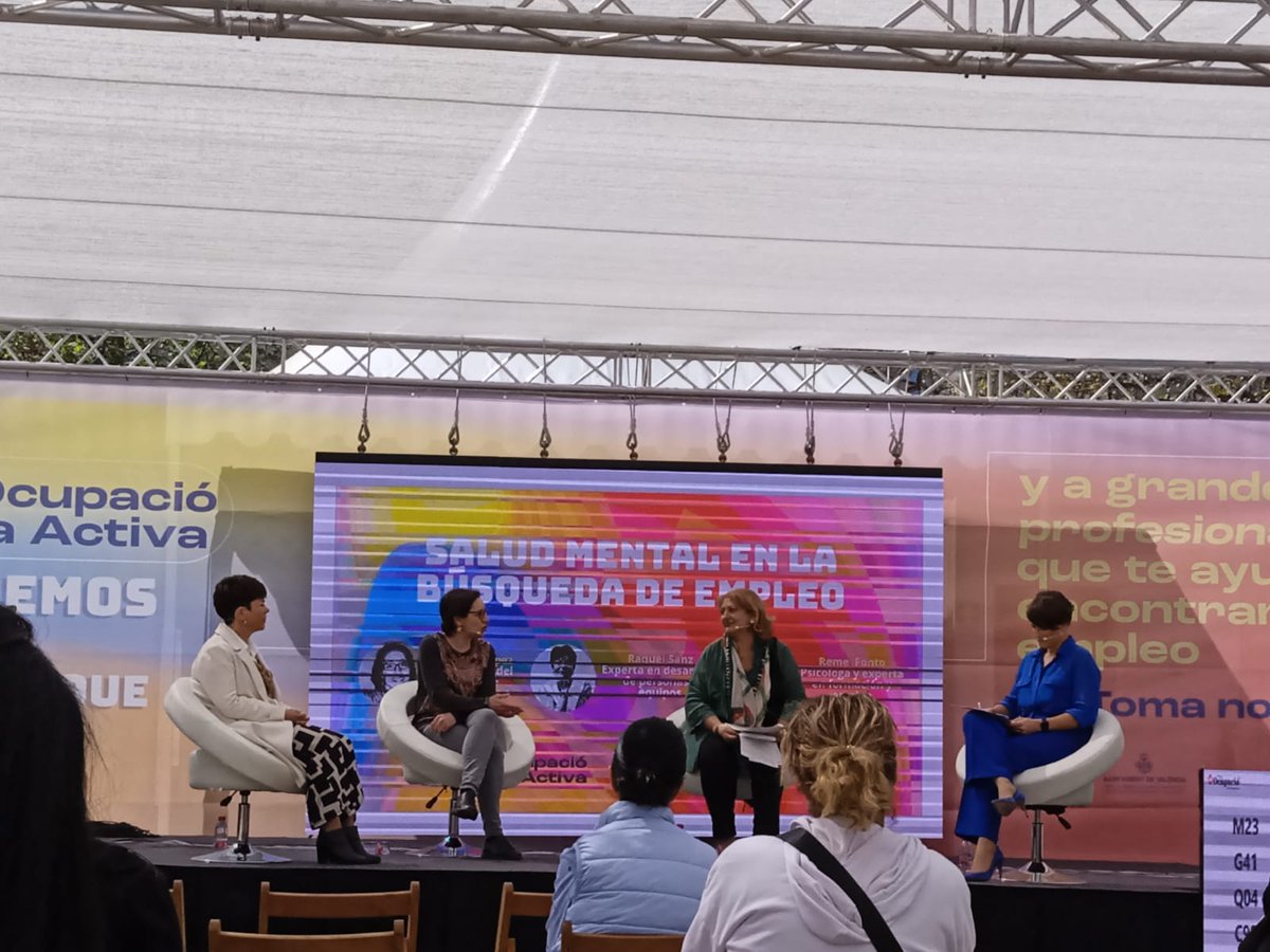 SaludMentalVAL's tweet photo. Las personas usuarias de #Itinerarios #Sociolaborales y de #PilotemCV han tenido la oportunidad de conocer empresas y sus ofertas de empleo en la III Fira d'Ocupació de @valenciactiva_ 

Agradecer a @RHenpositiu que haya contado con #ASIEM para este macroevento.

#EmpleoEsSalud https://t.co/OIzRJYIQ68