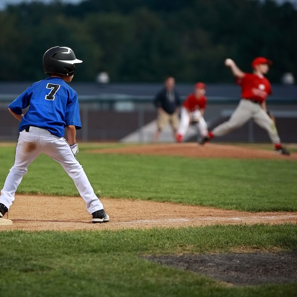 Does your young athlete complain of heel pain? Should they be playing through the pain? Here's what you need to know about youth sports and heel pain in children: bit.ly/3LjfzPK

#heelpain #kidsandheelpain #footandanklespecialists #UFAI #podiatrist #pediatricpodiatry