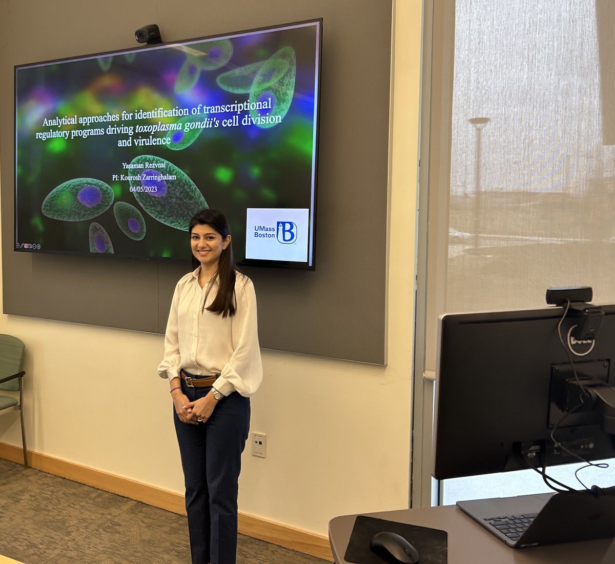 Today, Yasman defended her thesis on computational analysis of T. gondii's transcriptional programming in asexual replication and lab adaptation. 

Congrats to Dr. Yasaman Rezvani!