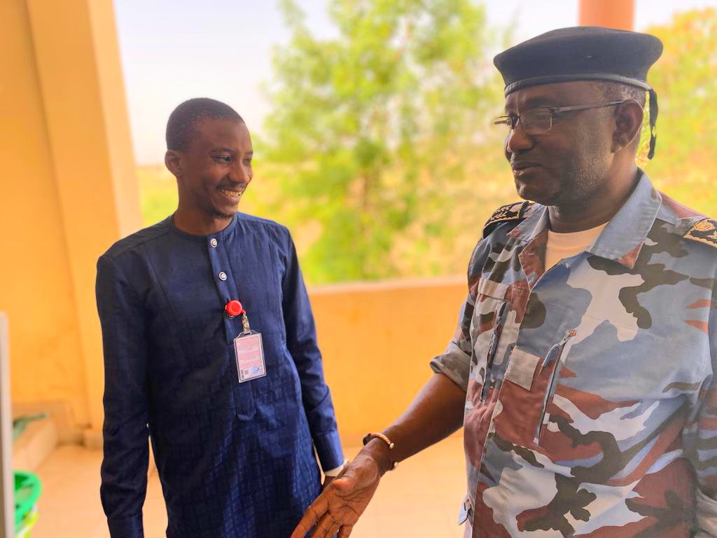 CNCRMali1's tweet image. Les responsables de la #CNCR ont précisé les objectifs de la campagne de sensibilisation sur les documents de réfugiés. Une initiative appréciée par le directeur régional de la police, Cheick Keïta et le commandant du groupement de la garde nationale, capitaine Yacouba Konaté.