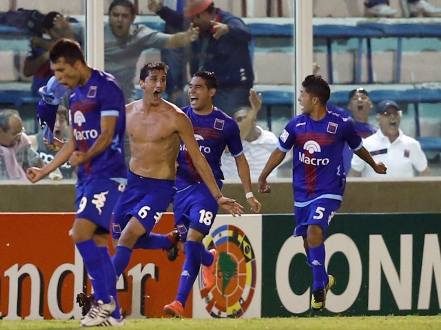 #Tigre solo pudo anotar 1️⃣ gol ante un club brasileño por torneos Conmebol. 🗣️🇧🇷 De los 6️⃣ encuentros que lleva enfrentándose a rivales del país vecino, solo @gabypenalba28 logró anotar para el Matador, en el triunfo agónico por 1-0 ante Palmeiras en la Copa Libertadores 2013.