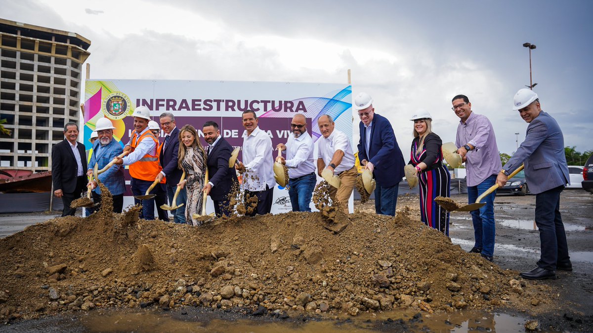 GovPierluisi's tweet image. Seguimos adelantando la reconstrucción en Puerto Rico. Hoy anunciamos el inicio de los trabajos en la Iglesia Misión Cristiana Fuente de Agua Viva en Carolina con una inversión de $32.5 millones de fondos @fema, para la cual @Cor3pr ya adelantó $7 millones para comenzar las…