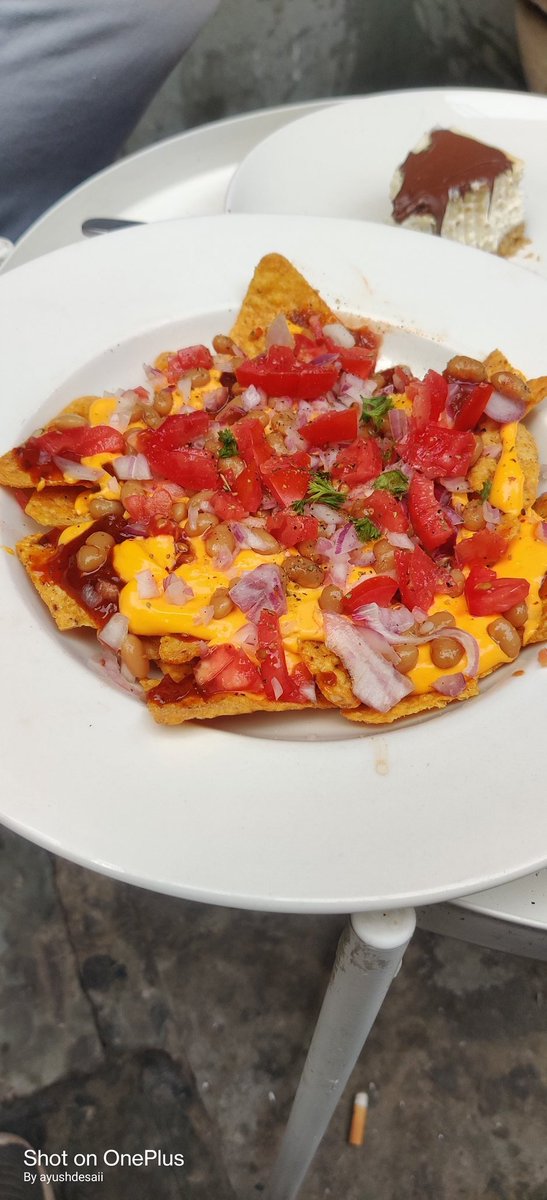 parthdave890's tweet photo. Today I tried blue berry cheesecake, Nutella cheesecake and baked beans nachos  at melko cafe in Ahmedabad. It's really very tasty . You should try out this 

For location Google it :- melko cafe Ahmedabad 

#food #Ahmedabad #ahmedavadfood #cheesecake #blueberry #nutella #nachos https://t.co/ksgbXMWhZU