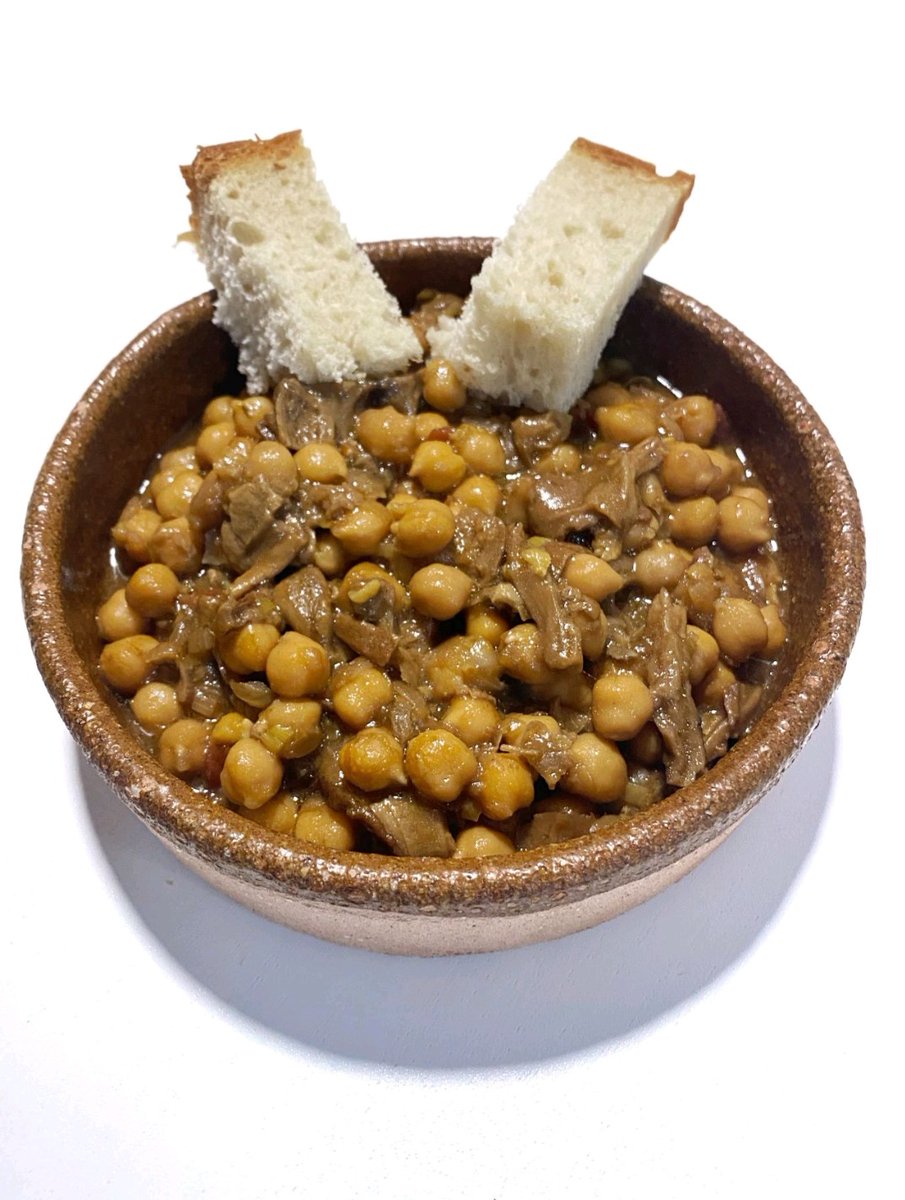 honza_setas's tweet photo. Los garbanzos con setas son una excelente opción para comer de forma saludable sin renunciar al sabor. 

¡Pruébalos!

#alimentossaludables  #sabor #calidad #productosdezamora #setas #garbanzos #Honza https://t.co/hy8DvZKK7r