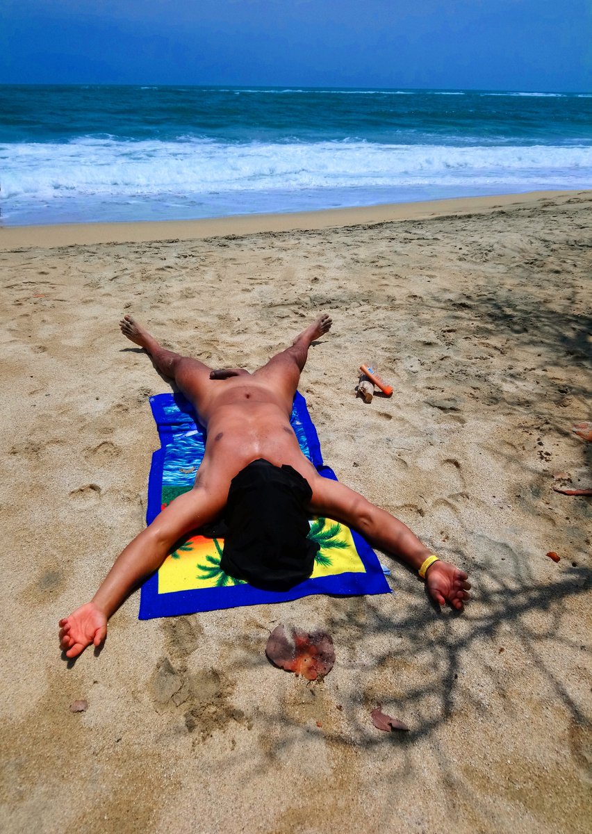 johany1005's tweet photo. Parque tayrona 😏 😏 🏞️⛰️🏖️🌅 https://t.co/IP9CzyD39Y