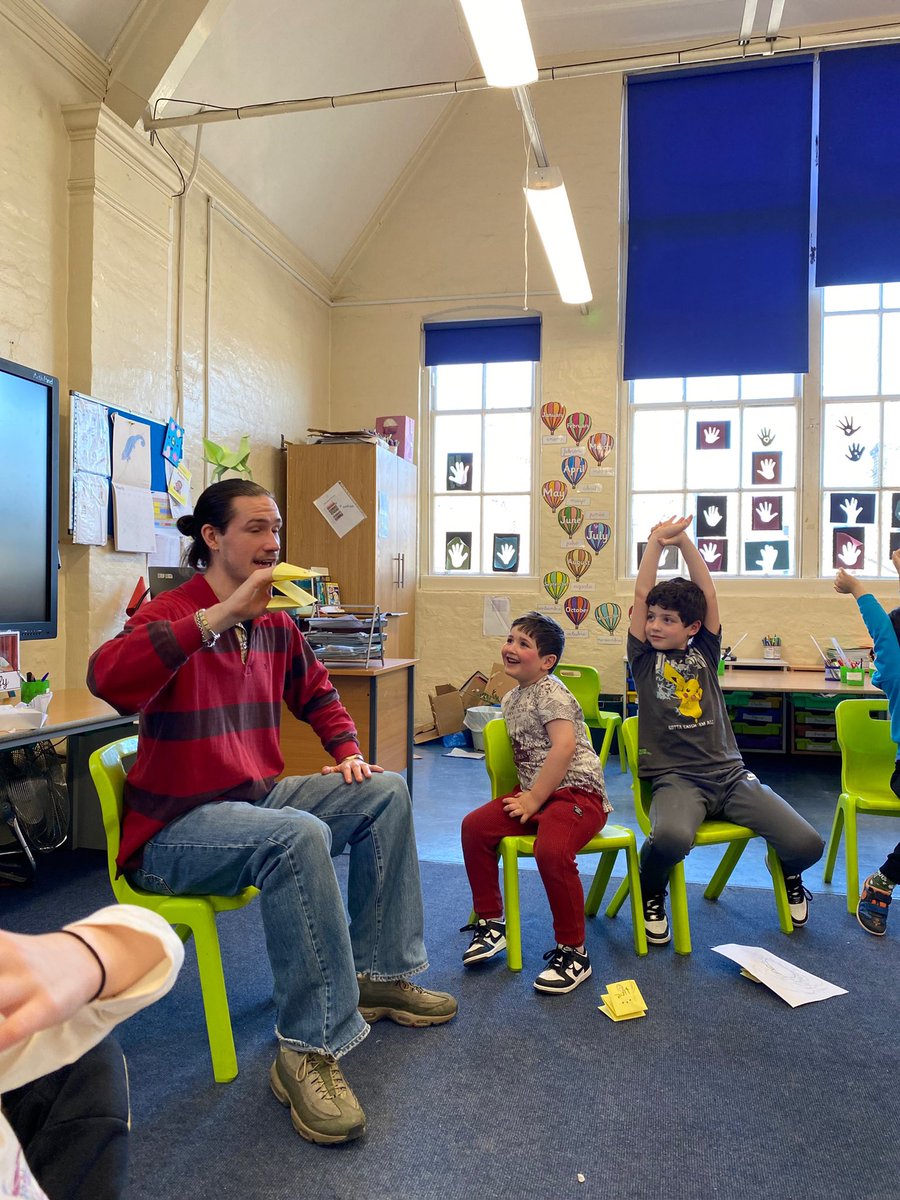 Immediate_T's tweet photo. Immediate Theatre have been making puppets for #WorldPuppetDay at Apex Easter Holiday Club 😍 https://t.co/kQhDUzFXT7