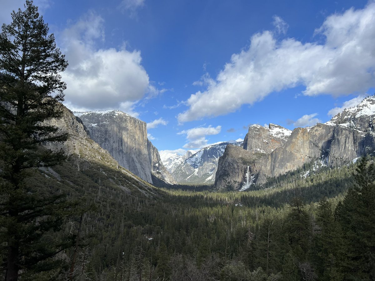 LibbyMarshPR's tweet photo. Thank you @yosemitenation for the most incredible few days in @YosemiteNPS! Spring is here and the park is just waiting to be explored #VisitTheUSA https://t.co/WSVrQb1Zj4
