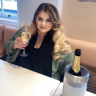 AmyCook89's tweet image. #NewProfilePic