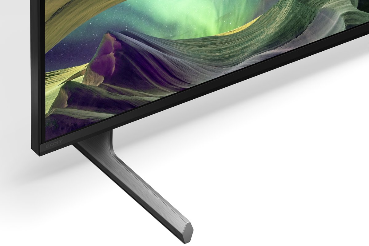 SonyUK's tweet photo. Introducing the Next Generation of BRAVIA TVs – time to enjoy the X85L Full Array LED boasting high brightness and super smooth motion, ideal for sports and gaming #Sony #SonyBRAVIA #BRAVIA #TV #X85L https://t.co/QzHLO3K4Wj