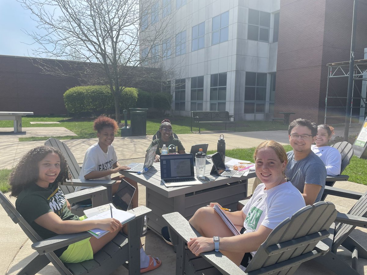What a great day to have class outside!#MasonMSAT #athletictraining #MasonNation #ChooseMason