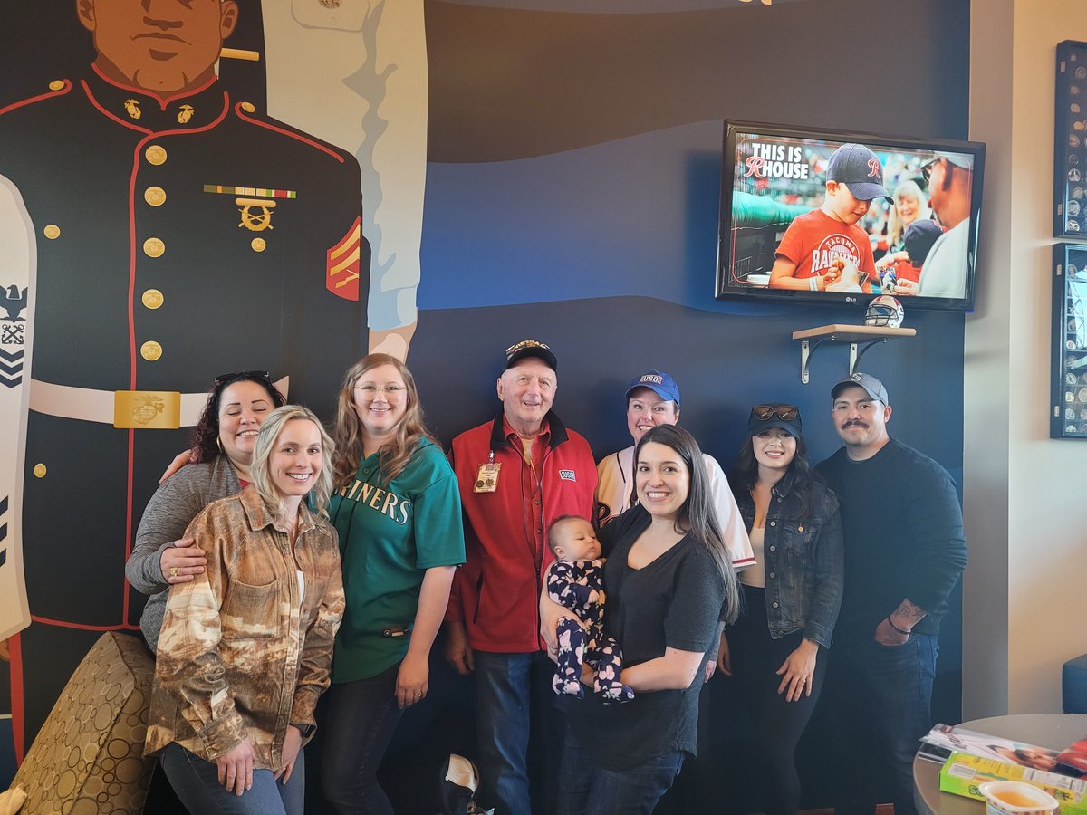 VFWPost6785's tweet photo. Opening day last night for the Tacoma Rainiers at Cheney Stadium, and VFW Post 6785 and Auxiliary volunteers were present supporting USO Northwest at the game! https://t.co/q8nFACbBQp