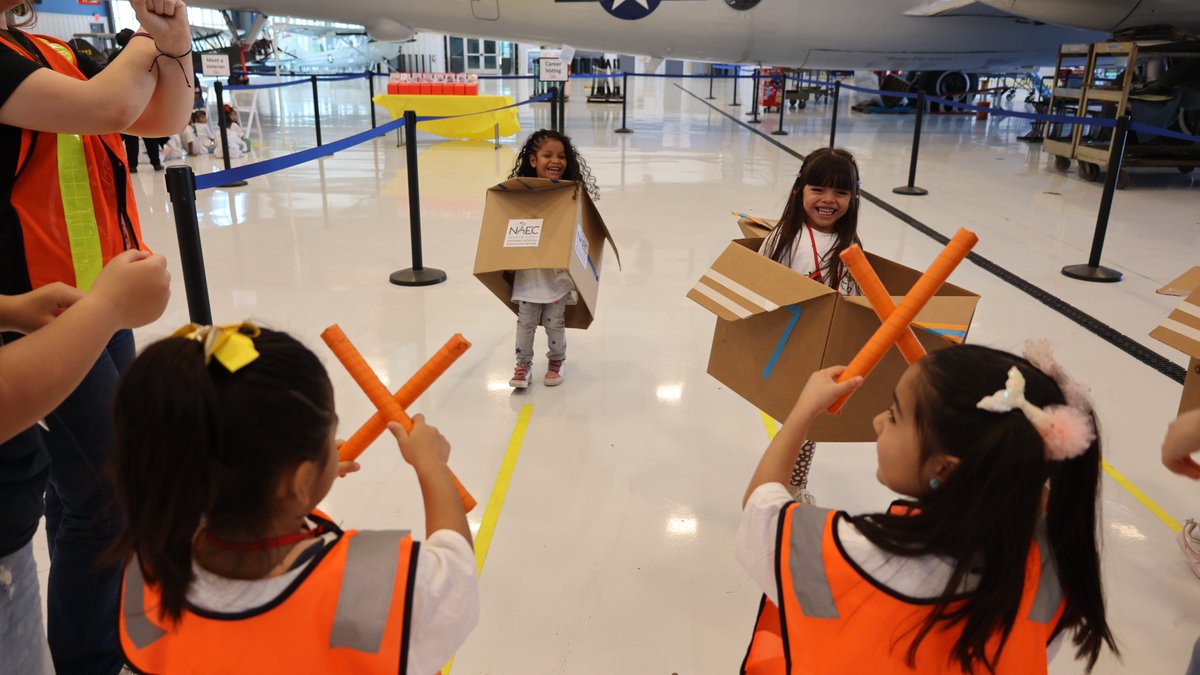 grandprairieisd's tweet photo. Pre-K students from across GPISD visited the Henry B. Tippie National Aviation Education Center this week. Students had the opportunity to explore aviation through hands-on experiences. #WeAreGPISD #GPISDPreK https://t.co/p9BmMhmk9e