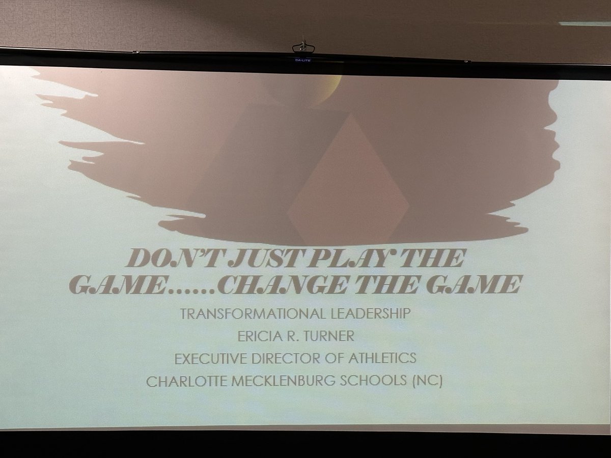 EriciaTurner's tweet image. Excited to present at the GoLead Women’s Leadership Conference in Orlando, Florida 
#transformationalleadership #golead