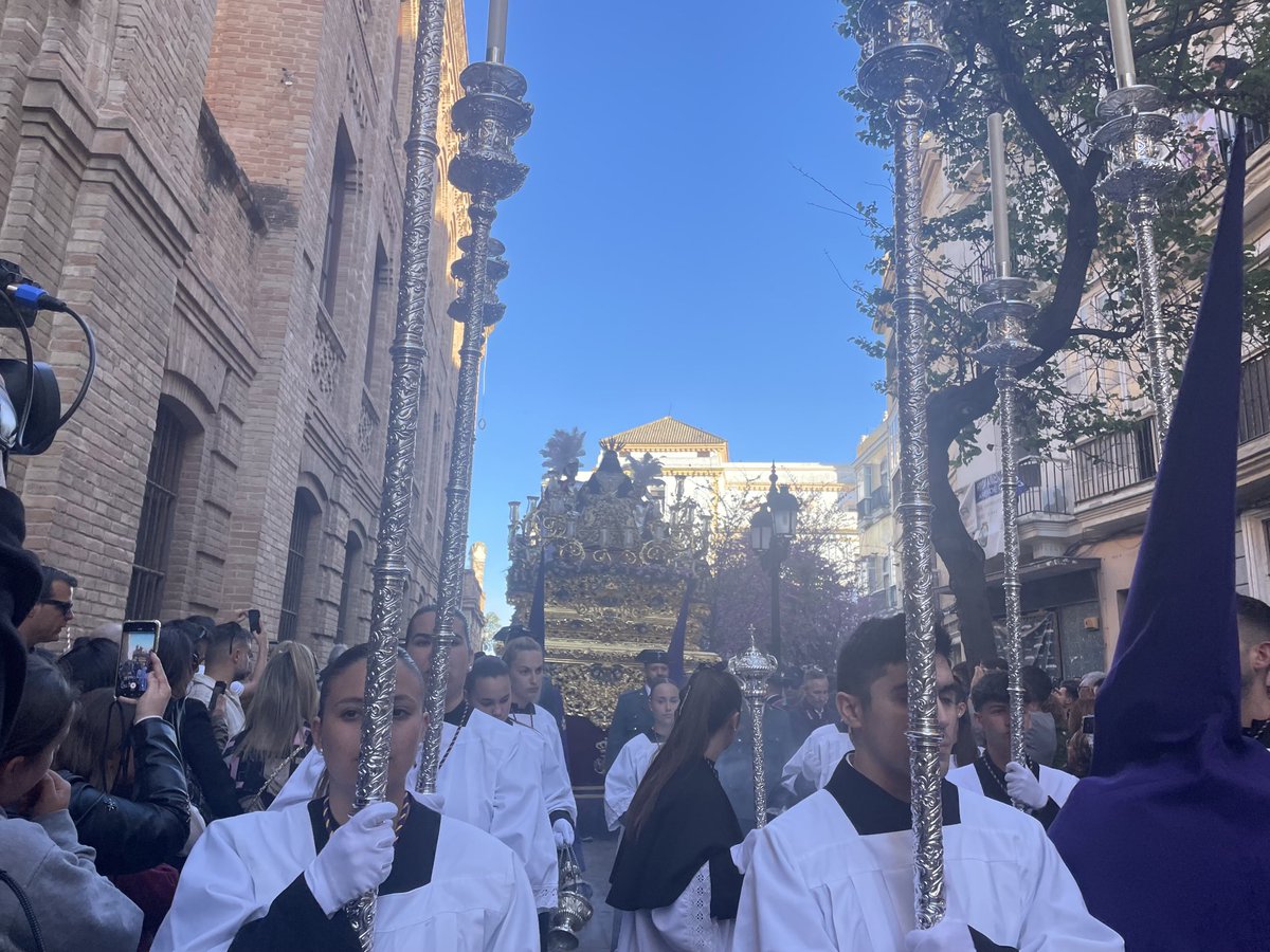 Ana Mendoza tweet media