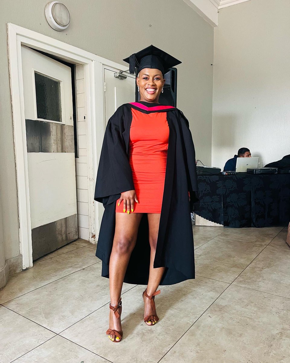 Mamiyab24's tweet photo. @MichaelBucwa Ndiyazi ndi late, kodwa ke ndilapha ngo ku. https://t.co/hwZmj4fjRV