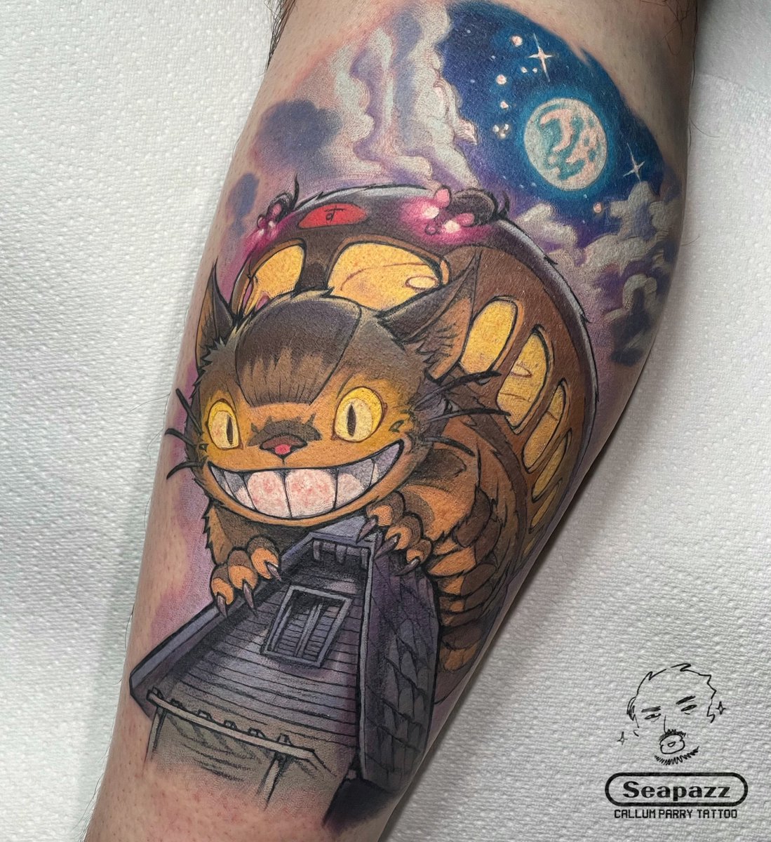 seapazz's tweet photo. Been quite absent here but here’s a catbus I did a couple of weeks ago! #electrumink #art #tattoo #tattooart #tattooartist #anime #animeart #animeink #totoro #myneighbourtotoro #StudioGhibli https://t.co/gqapFWbenG