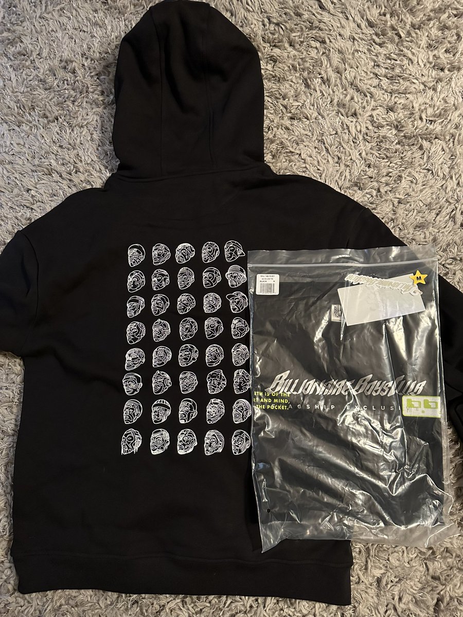 Thank you <a href="/sneakerheadsoff/">SneakerHeads</a> for my merch! 🔥
