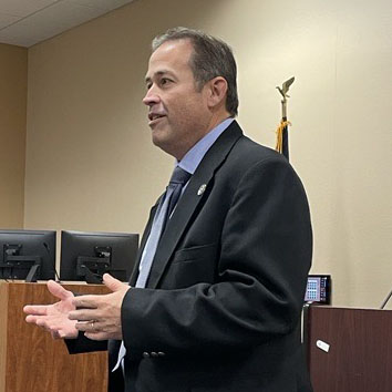 TrevinoTWCLabor's tweet photo. Enjoyed visiting with these fine folks at Workforce Solutions Brazos Valley, @bvcog and community leaders to talk about workforce needs in this area. I encourage you to continue these conversations with me.

#TXWorkforce #TXWorks https://t.co/7Cm4CgshYD