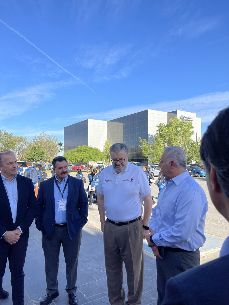 Así se inició el día en el Tec. de Monterrey, inician el FIRST capítulo Laguna