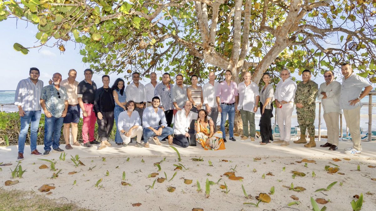 Agradezco al Presidente Municipal de #Tulum  ⁦<a href="/diegocastanonmx/">Diego Castañón Trejo</a>⁩ su apertura y compromiso para que juntos y con conciencia social, el sector hotelero y gobierno resuelvan los problemas de nuestro destino. ⁦<a href="/Ayto_Tulum/">Ayuntamiento de Tulum</a>⁩ ⁦<a href="/AHRM_oficial/">AHRM</a>⁩ ⁦<a href="/hotelestulum/">Asociación de Hoteles Tulum</a>⁩