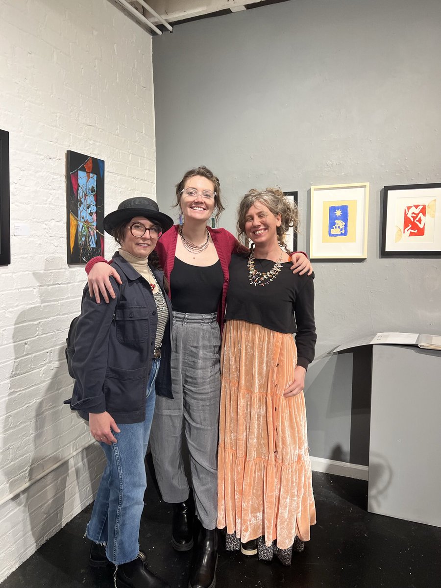 Delurk Gallery tweet media