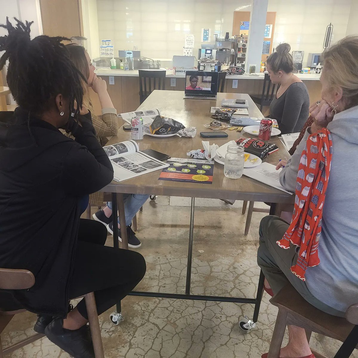 BurtonPCSA's tweet photo. Technology has opened up opportunities where participants can join in-person and virtually. Whatever your method get the knowledge to protect children. #GiveAnEAR to Childhood Sexual Abuse. https://t.co/fsciM9ANay 
Schedule your sessions today: Lets Talk About It https://t.co/W0R1YHW541